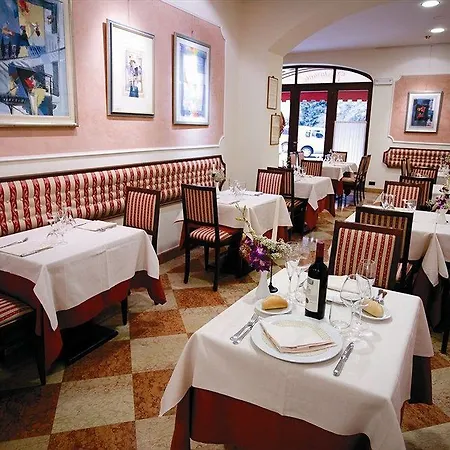 Rocca Conference Y Restaurante Hotel