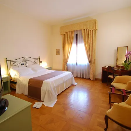 Hotel Rocca Conference Y Restaurante