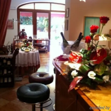 Rocca Conference Y Restaurante Hotel Bazzano