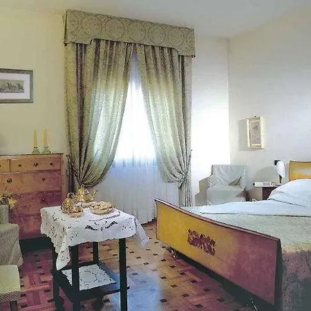 Hotel Rocca Conference Y Restaurante 4*