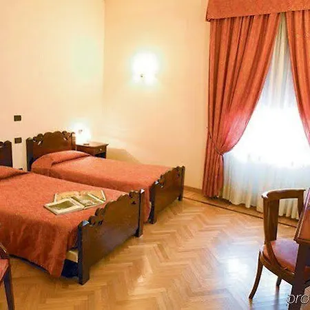 Rocca Conference Y Restaurante Hotel Bazzano