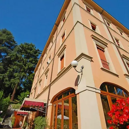Hotel Rocca Conference Y Restaurante Bazzano