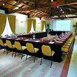 호텔 Rocca Conference & Restaurant 4*