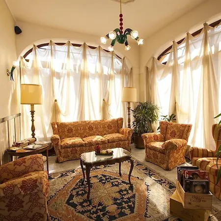 Rocca Conference & Restaurant Hotel