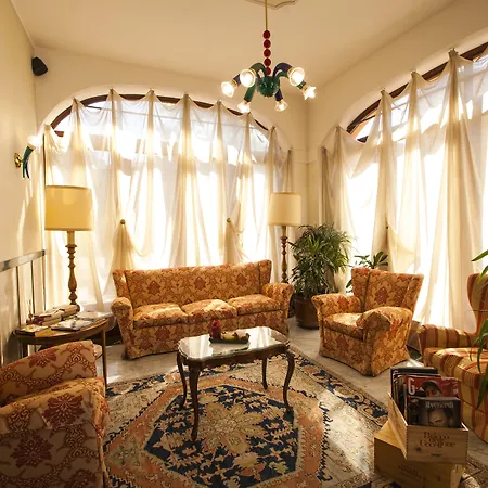 מלון Rocca Conference & Restaurant 4*