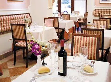 Rocca Conference & Restaurant Ξενοδοχείο