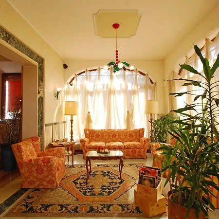 Rocca Conference&restaurant Hotel