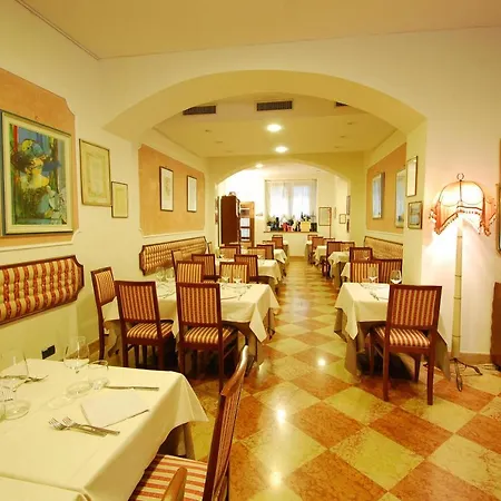 Rocca Conference & Restaurant 4* Баццано