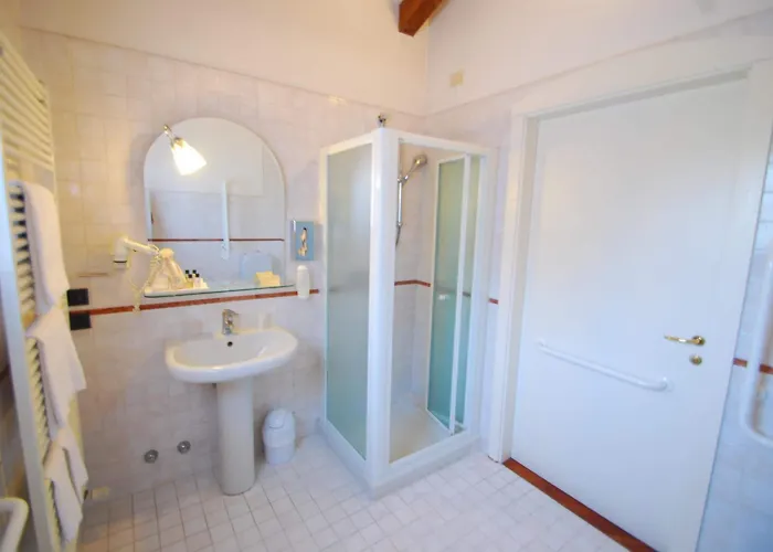 Rocca Conference & Restaurant Otel