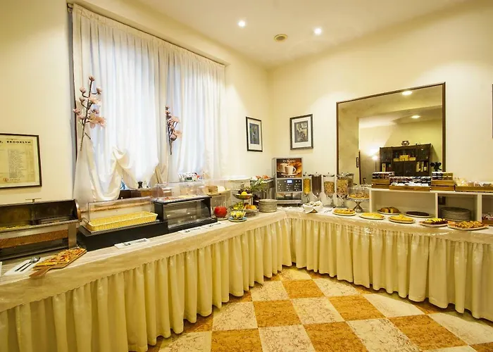 Rocca Conference & Restaurant Отель