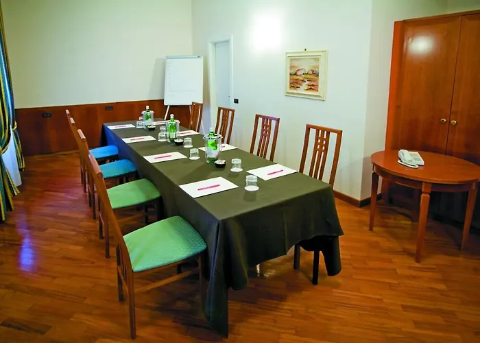 Rocca Conference & Restaurant Otel